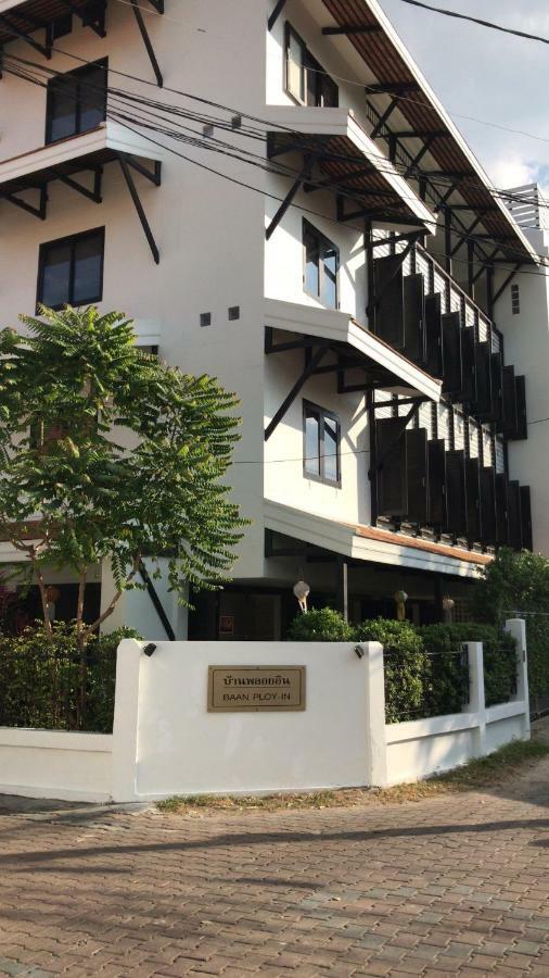 Baan Ploy In (Adults Only) Vandrarhem Chiang Mai Exteriör bild