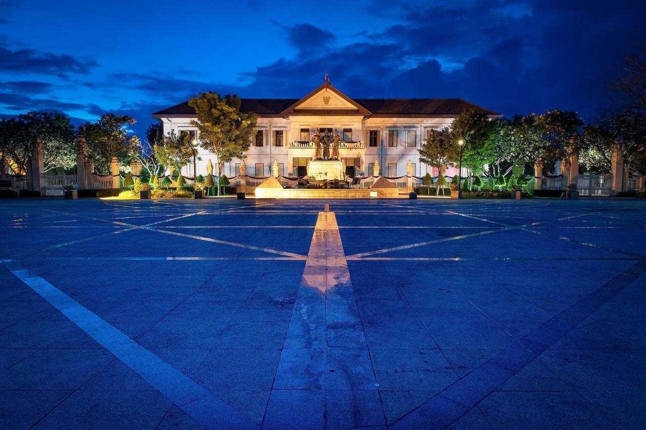 Baan Ploy In (Adults Only) Vandrarhem Chiang Mai Exteriör bild